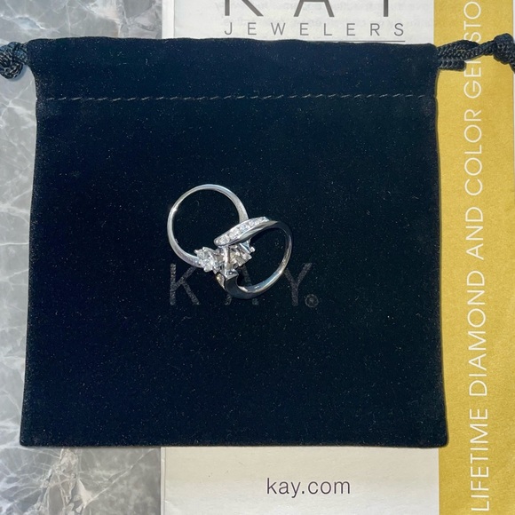 Kay Jewelers White Diamond Wedding Band Set - Picture 3 of 12